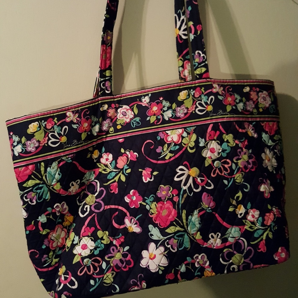 Vera Bradley Grand Tote in Ribbons